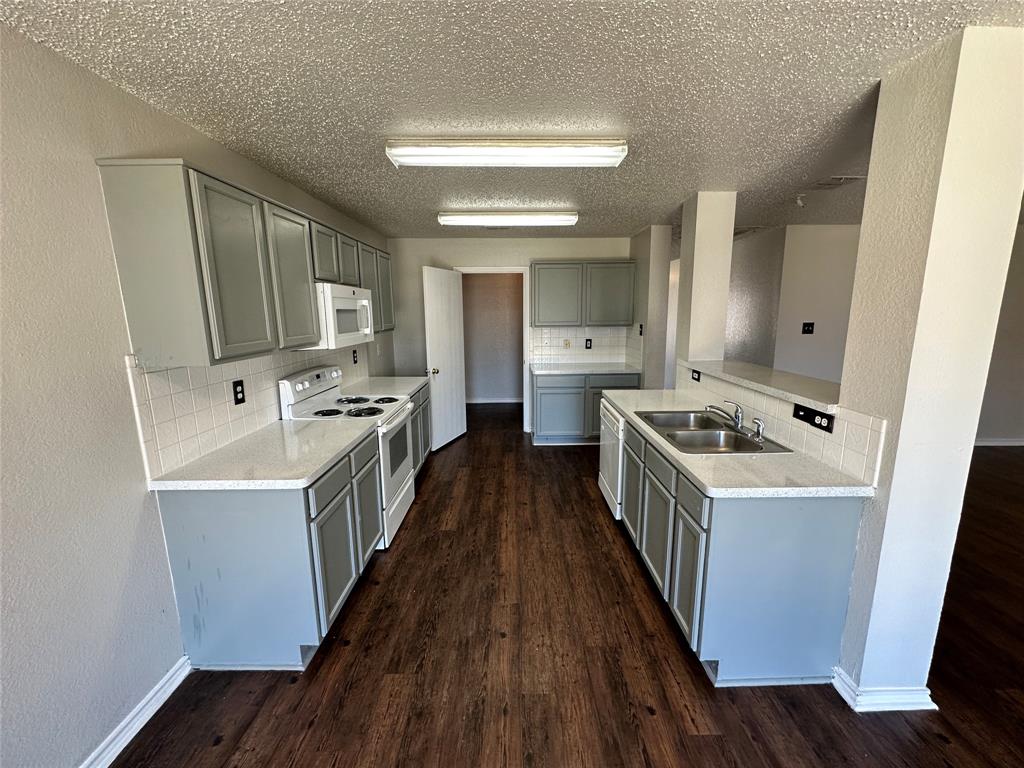 Lake Port Village Add - Residential Lease