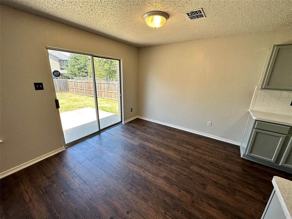 Lake Port Village Add - Residential Lease