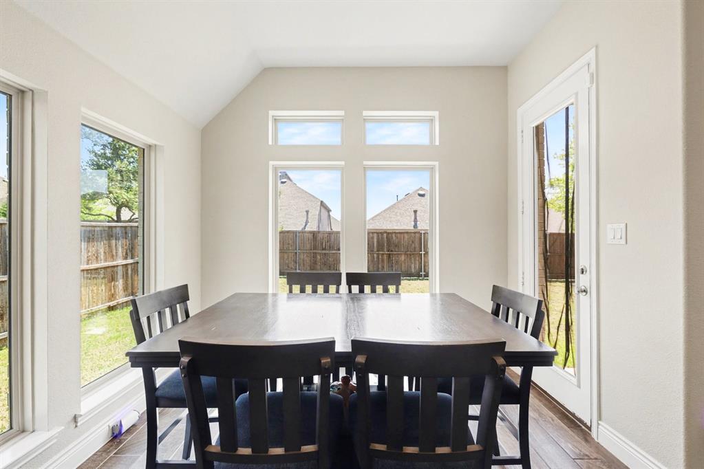 1423 Daisy Corner Drive