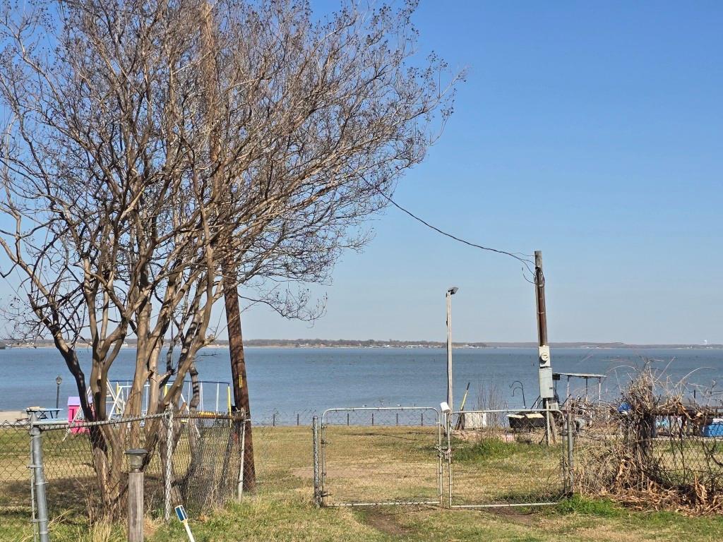 Valentine Shoreline - Land