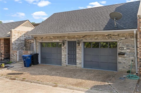 Tiny photo for 300 Pierremont Road #23, Shreveport, LA 71106 (MLS # 21394978)