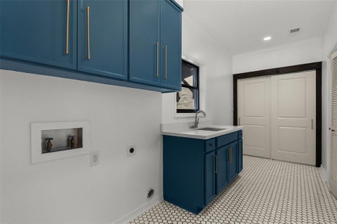 Tiny photo for 300 Pierremont Road #23, Shreveport, LA 71106 (MLS # 21394978)