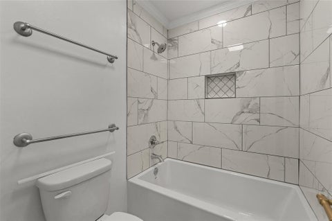 Tiny photo for 300 Pierremont Road #23, Shreveport, LA 71106 (MLS # 21394978)