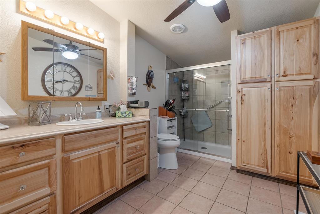 Tunderbird Bay - Residential