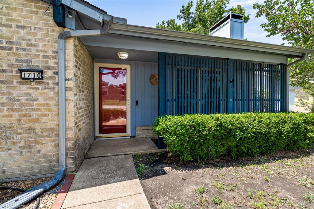 1710 Goliad Drive