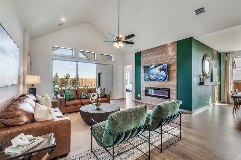 Oaks of North Grove - Residential