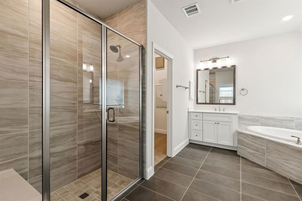 Oaks of North Grove - Residential