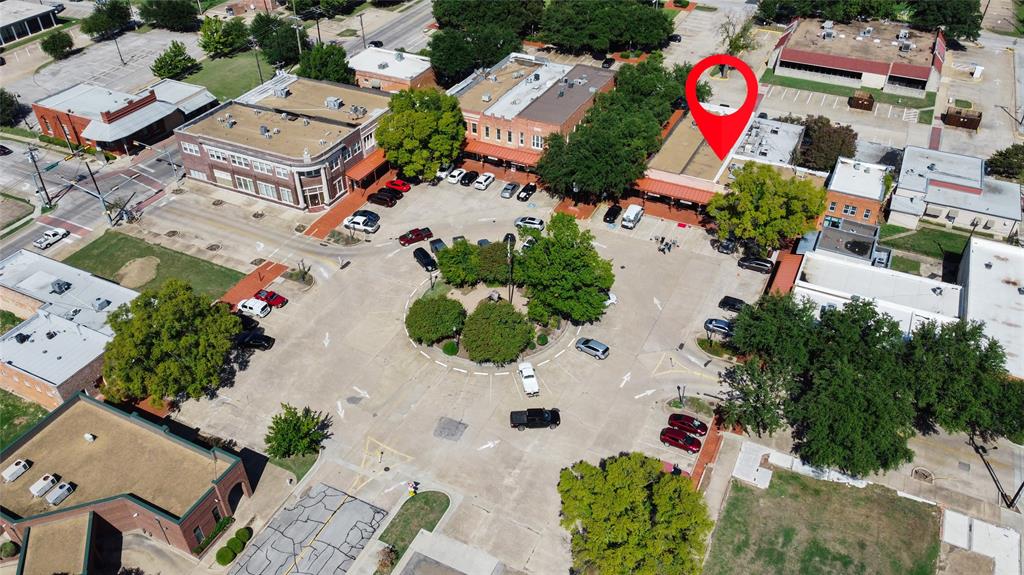 189 Historic Town Square