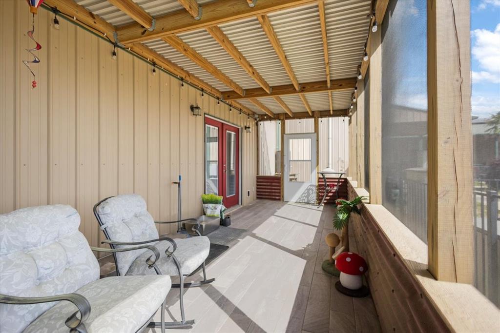 CIRCLE R RANCH - Residential