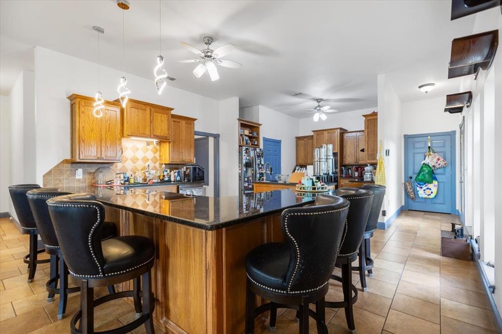 CIRCLE R RANCH - Residential