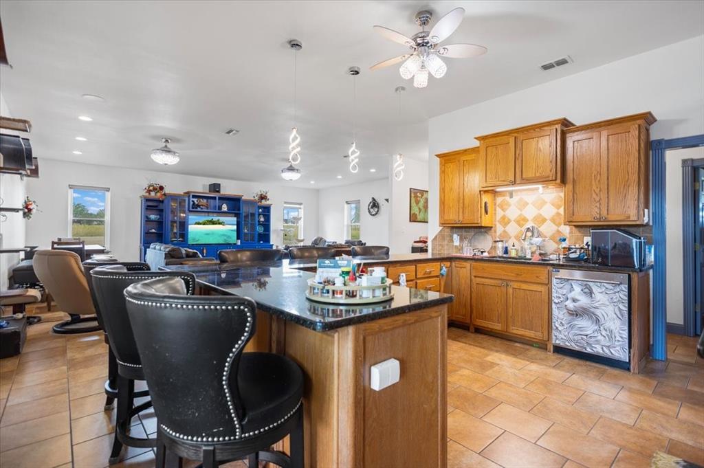 CIRCLE R RANCH - Residential