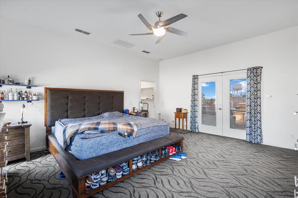 CIRCLE R RANCH - Residential