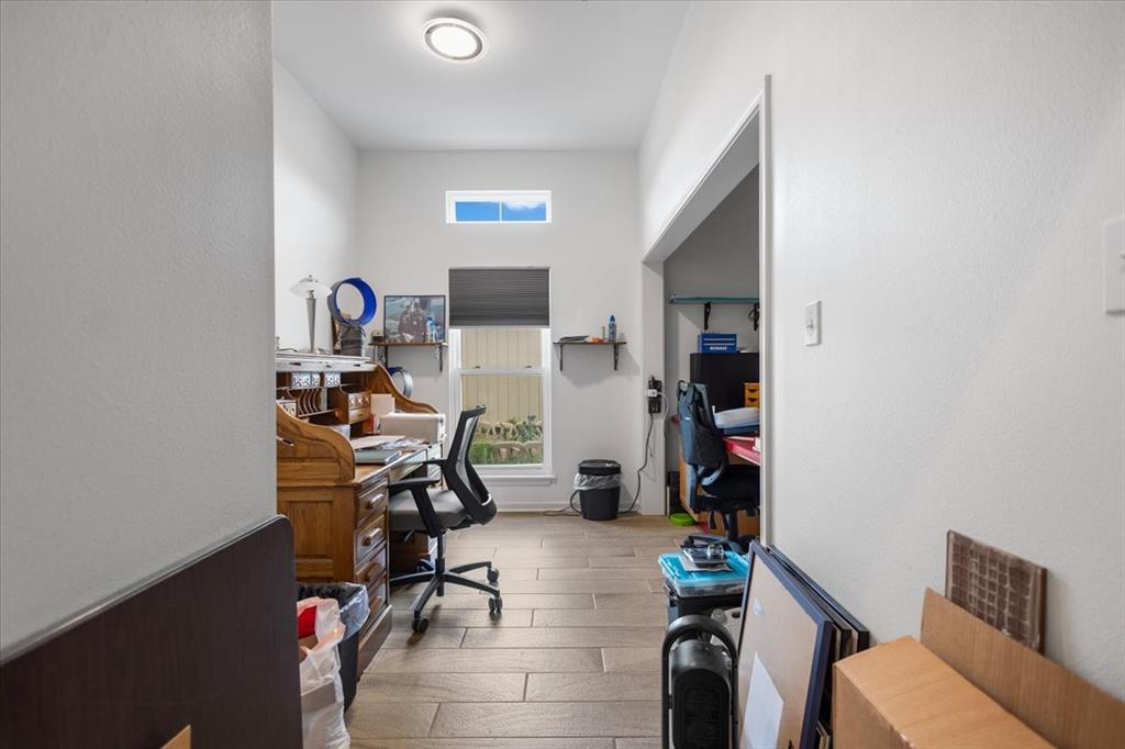 CIRCLE R RANCH - Residential