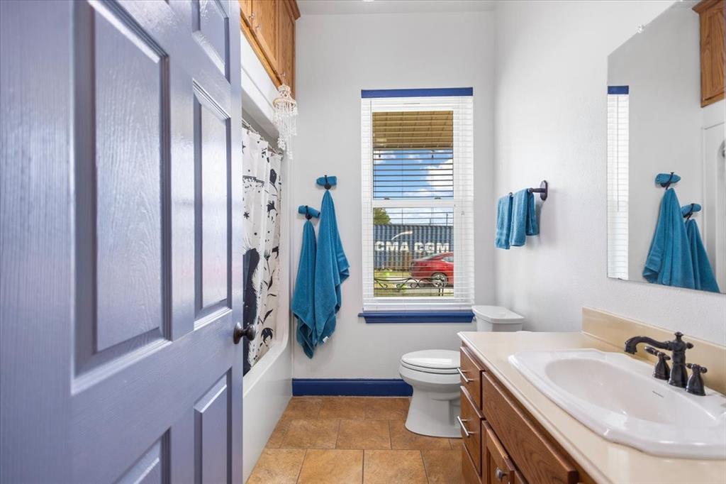 CIRCLE R RANCH - Residential