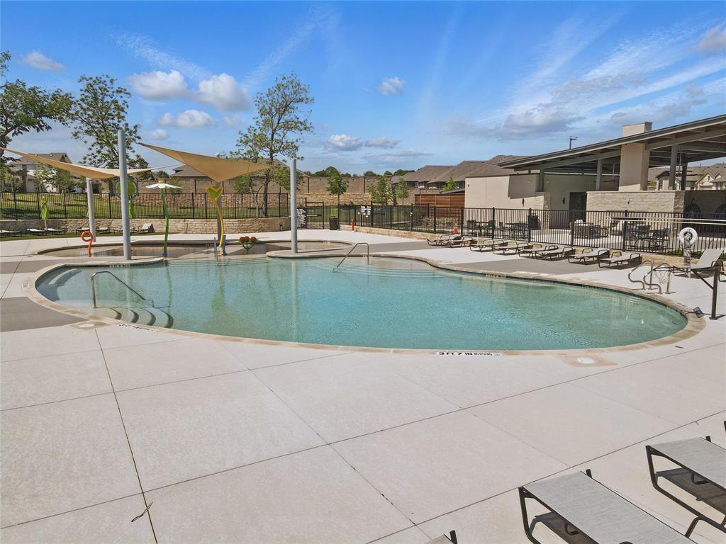 Denton, Texas 76205, United States, 4 Bedrooms Bedrooms, ,2 BathroomsBathrooms,Residential,Active,130794