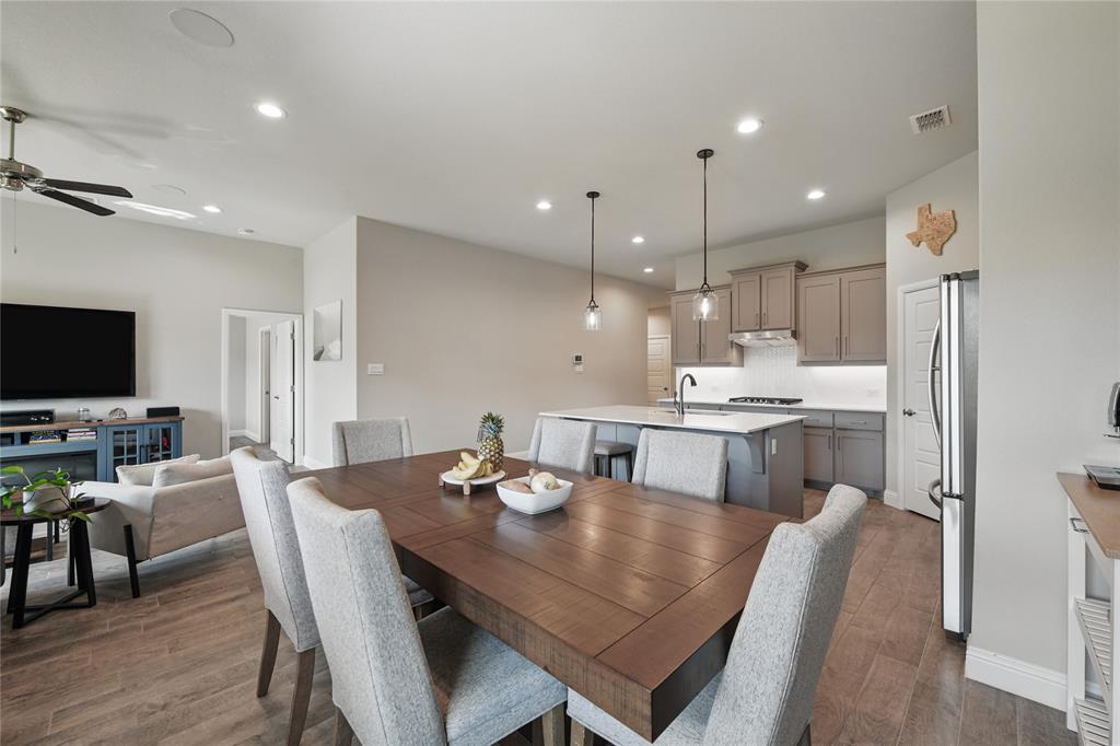 Denton, Texas 76205, United States, 4 Bedrooms Bedrooms, ,2 BathroomsBathrooms,Residential,Active,130794