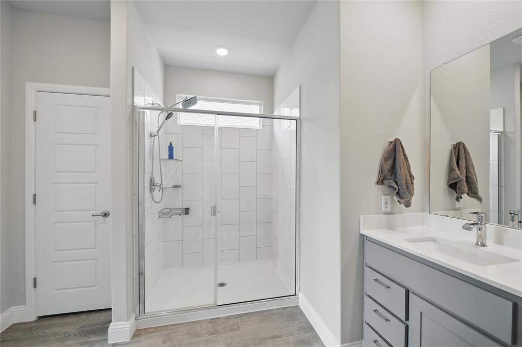 Denton, Texas 76205, United States, 4 Bedrooms Bedrooms, ,2 BathroomsBathrooms,Residential,Active,130794