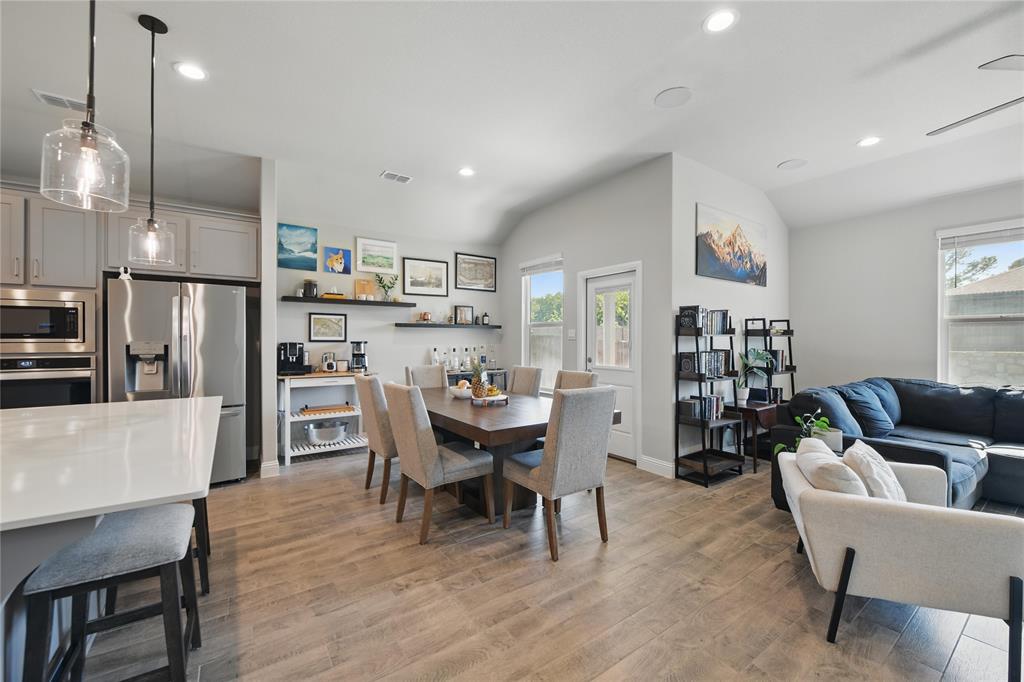 Denton, Texas 76205, United States, 4 Bedrooms Bedrooms, ,2 BathroomsBathrooms,Residential,Active,130794