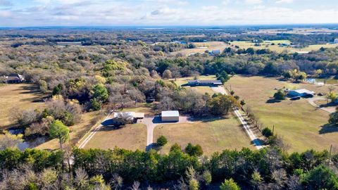 120 HICKORY CREEK Sadler TX 76264