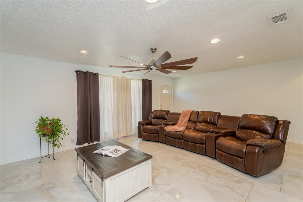 4133 Sherwood Drive