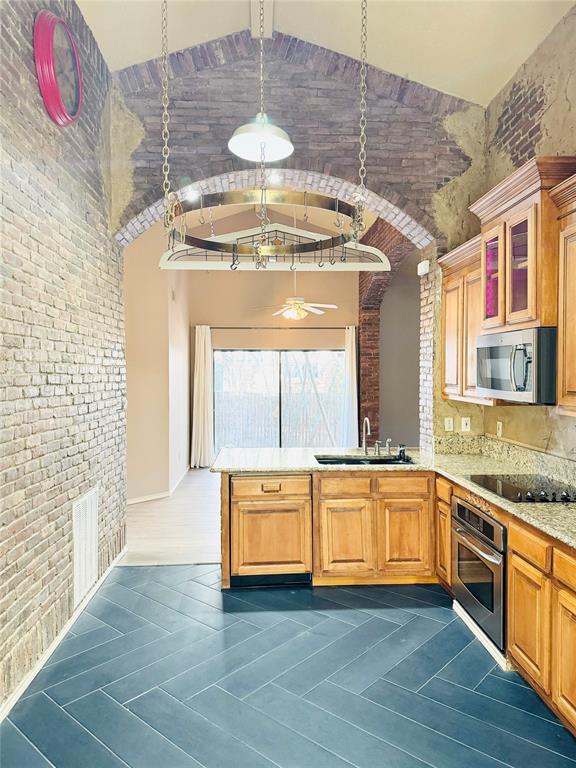 Dove Creek Ph 2 Sub - Residential Lease