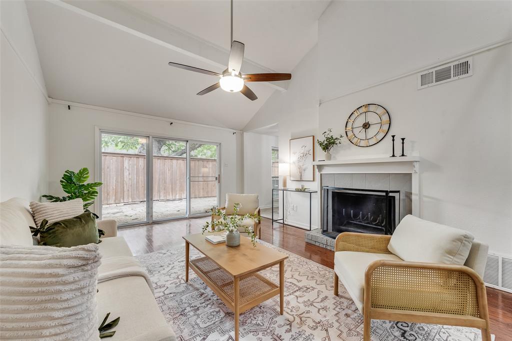 7492 E Northwest Highway 143