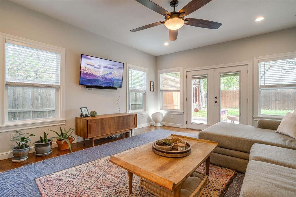 Chamberlain Arlington Heights 4th - Residential