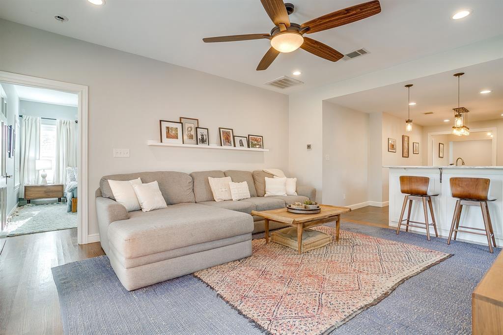 Chamberlain Arlington Heights 4th - Residential