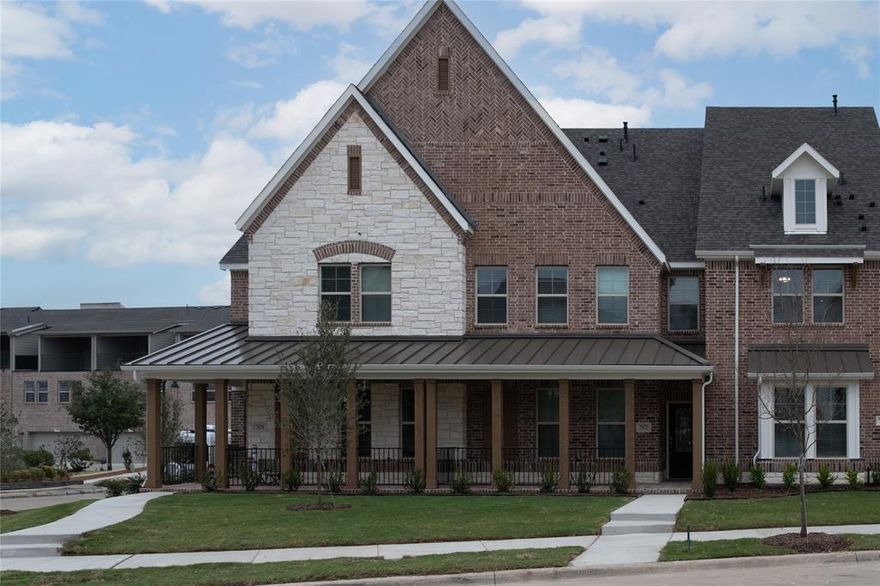 Welcome to our stunning lakefront townhome community, proudly built by Beazer Homes—America’s #1 energy-efficient home builder! Just 30 minutes from downtown Dallas, this desirable location offers the perfect blend of tranquil lakeside living and convenient urban access.  Whether you’re looking for a weekend retreat or a permanent residence, our Beazer-built townhome community is designed for those who value quality and sustainability. Come experience the perfect combination of luxury and convenience—schedule your tour today!