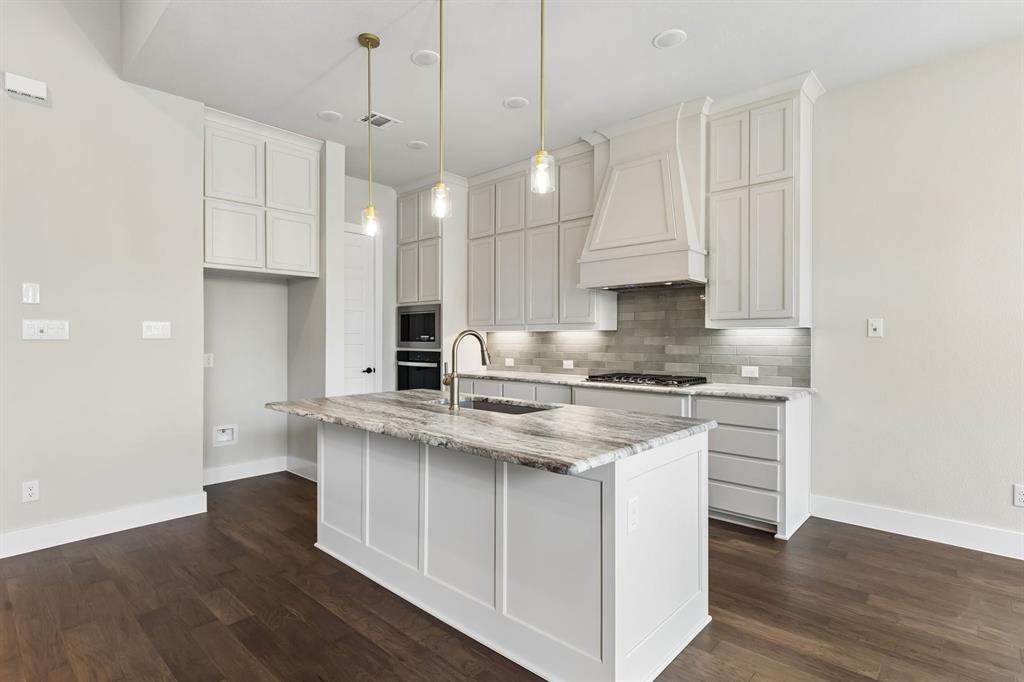 1009 Goldenrod Drive