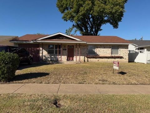 4513 Huntington Drive Garland TX 75042