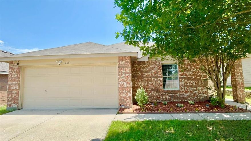 Charming and move-in ready! This lovely brick home features 3 spacious bedrooms, 2 full bathrooms, a 2-car garage, a welcoming kitchen, and a convenient utility room. Nestled in a quiet neighborhood with a beautifully landscaped front yard and mature tree providing shade and curb appeal.
Located in the heart of Haslet, Texas, this home is just minutes away from:
 • Presidio Town Crossing – shopping, dining & entertainment
 • Alliance Town Center – Target, Costco, restaurants, and more
 • Northwest ISD schools – top-rated and family friendly
 • Easy access to I-35W and Highway 287 for a quick commute to Fort Worth