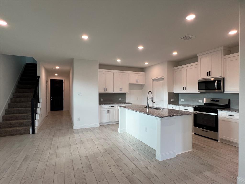 801 Sicily Boulevard