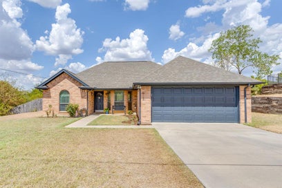 613 E 1st Street Weatherford TX 76086