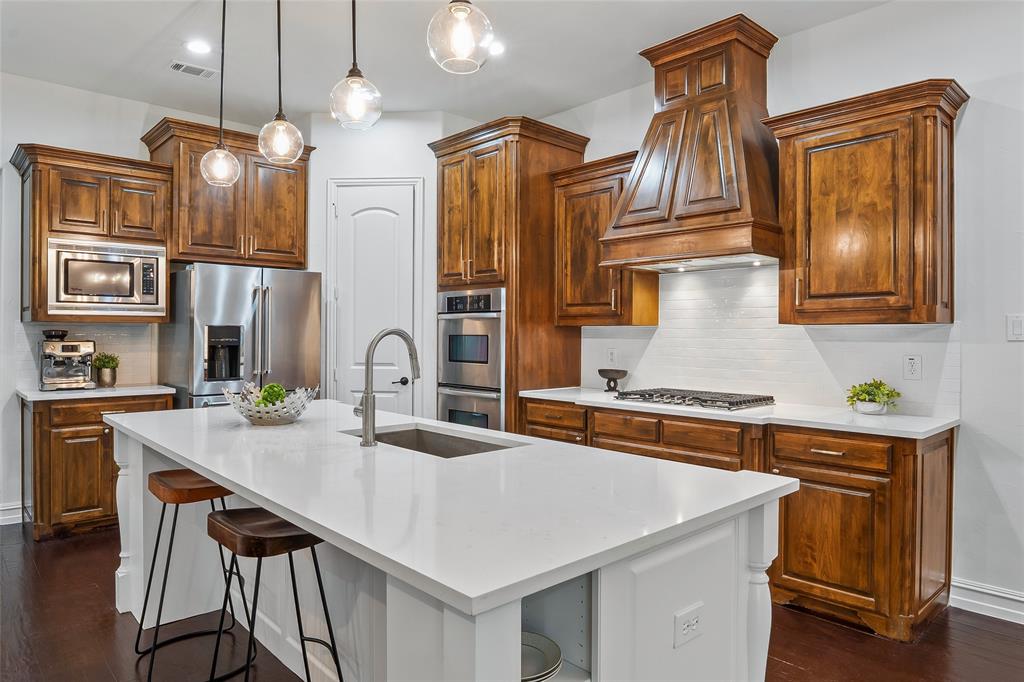 2542 Morgan Lane