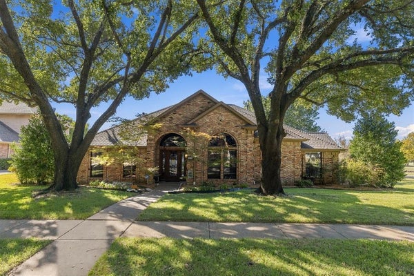 824 PARKHAVEN DR, MESQUITE, TX 75149 - Image e544cb02bce8288c539d6dcda6211a7b/4249273683