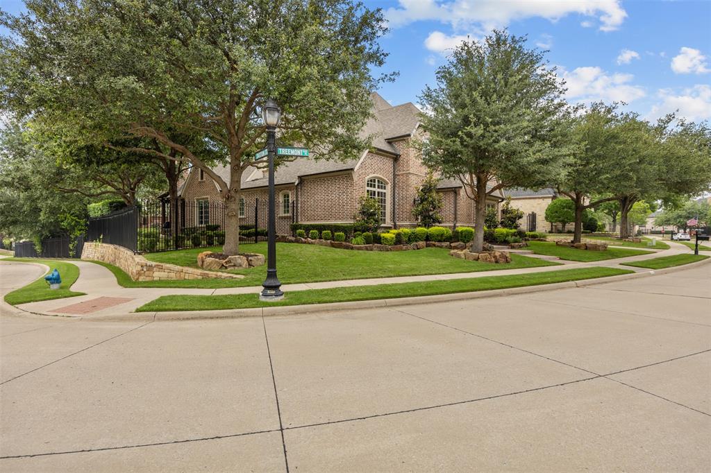 8249 Treemont Place