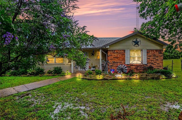 2382 N FM 1743, WINDOM, TX 75492 - Image e545ea65589ead1a044e01a7947b3c0a/4023186238