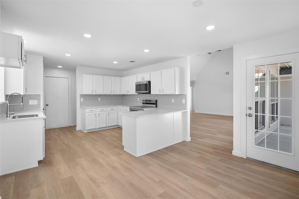 Green Leaf Add - Residential