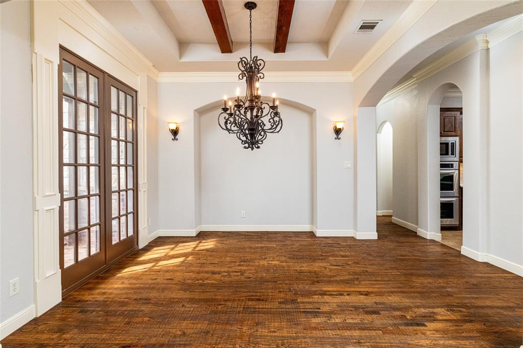 100 Mesquite Meadow Lane