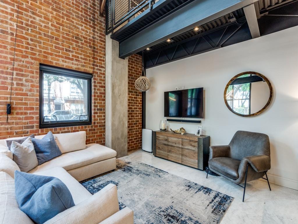 3110 Thomas Avenue 101