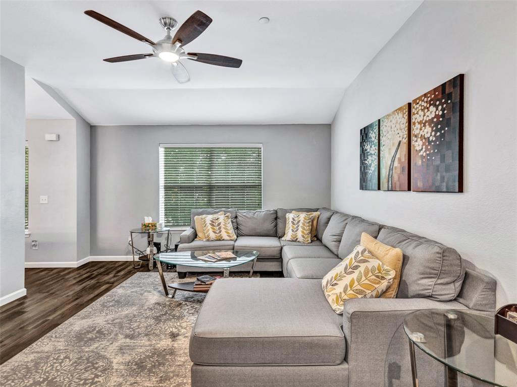 Pasquinellis Village On The Green - Residential