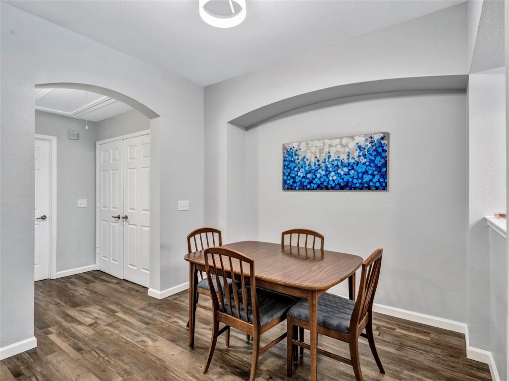 Pasquinellis Village On The Green - Residential