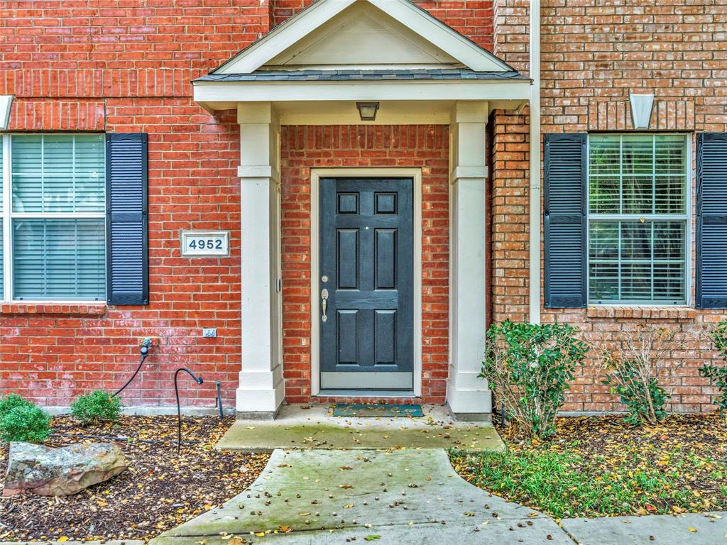 Pasquinellis Village On The Green - Residential