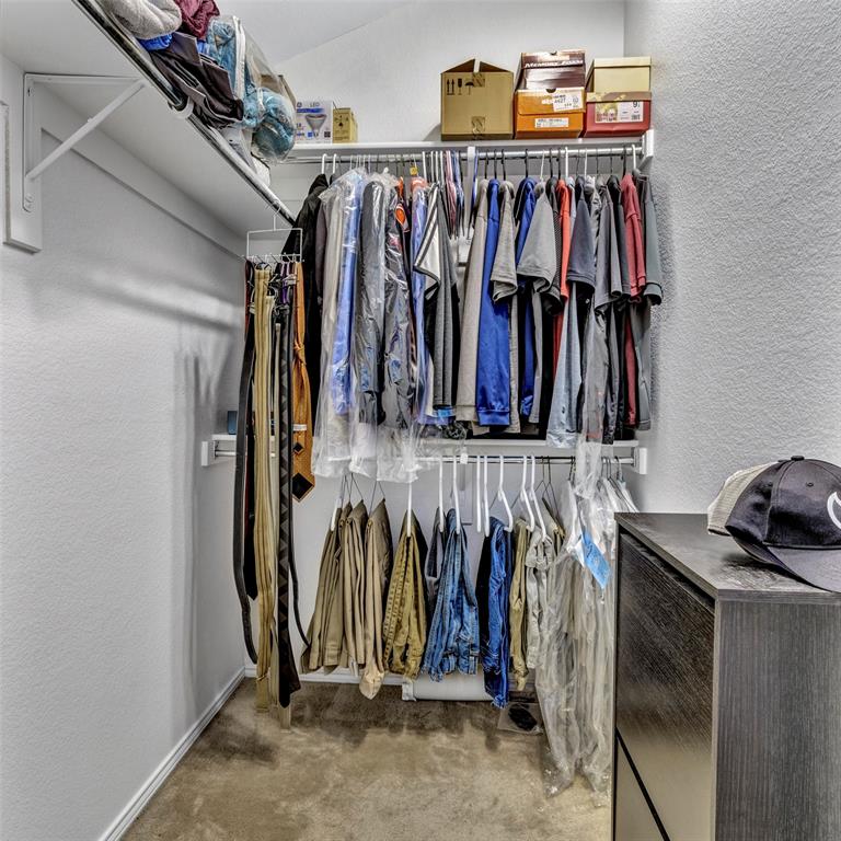 Pasquinellis Village On The Green - Residential