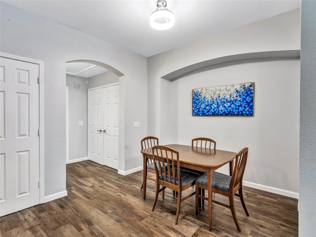 Pasquinellis Village On The Green - Residential