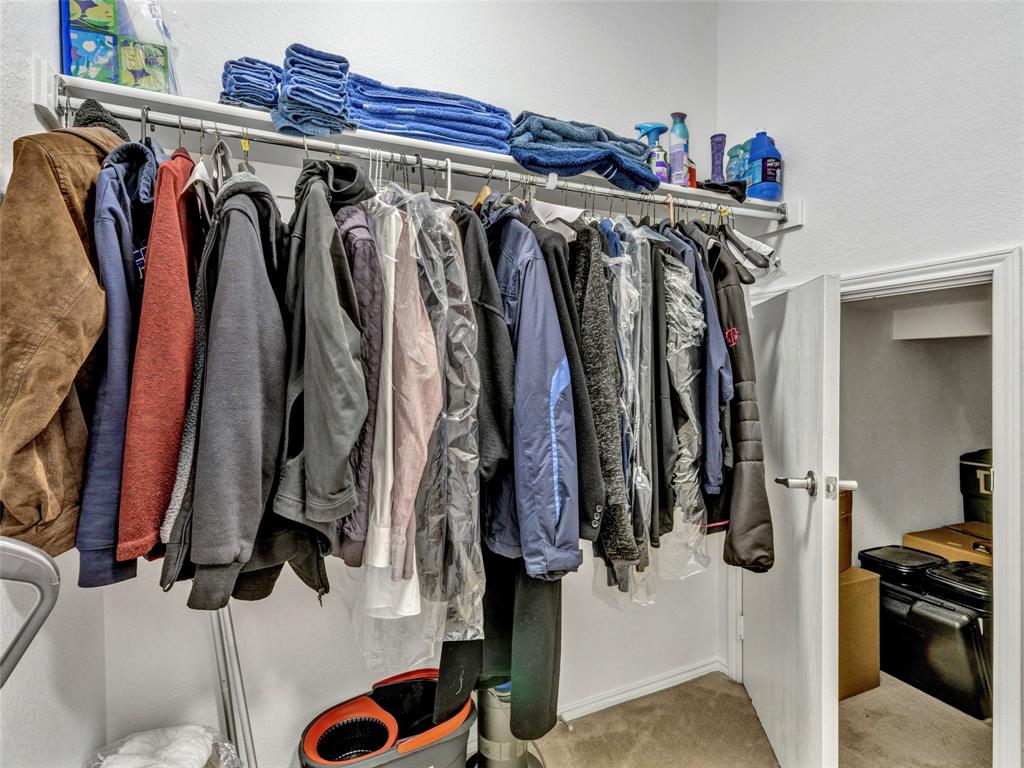 Pasquinellis Village On The Green - Residential