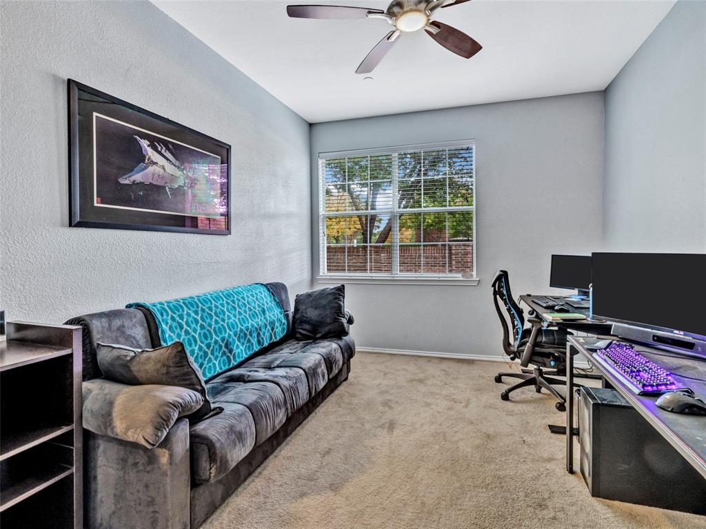 Pasquinellis Village On The Green - Residential