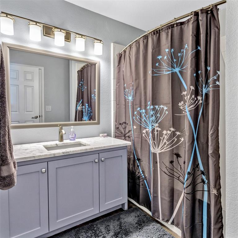 Pasquinellis Village On The Green - Residential