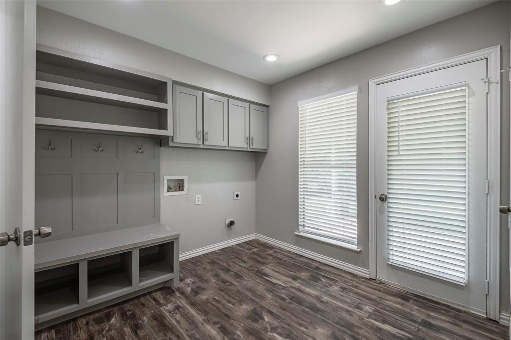 Fort Worth, Texas 76112, United States, 4 Bedrooms Bedrooms, ,3 BathroomsBathrooms,Residential,Active,36049